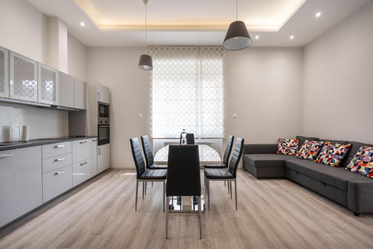 Cascade Corvin Apartment Будапеща Екстериор снимка
