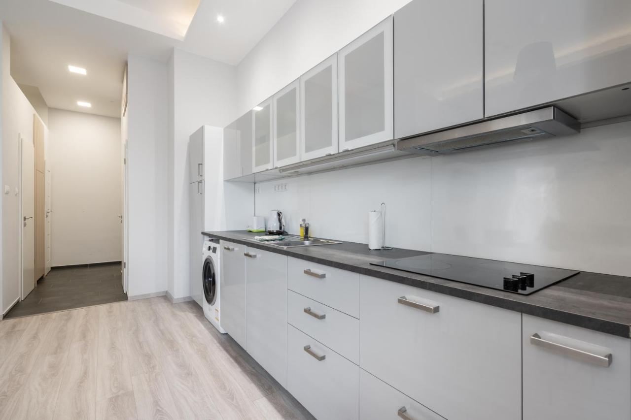 Cascade Corvin Apartment Будапеща Екстериор снимка