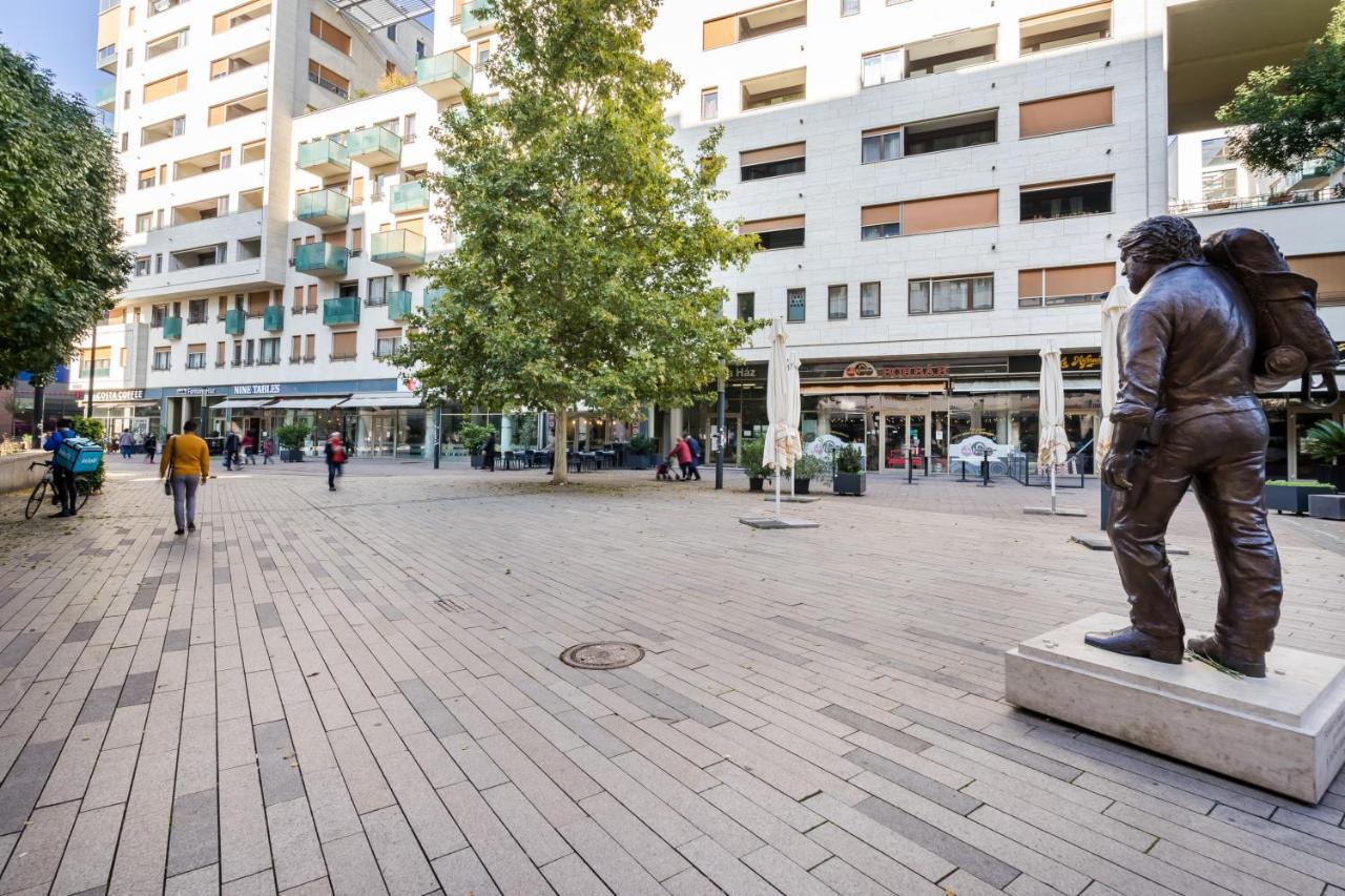 Cascade Corvin Apartment Будапеща Екстериор снимка